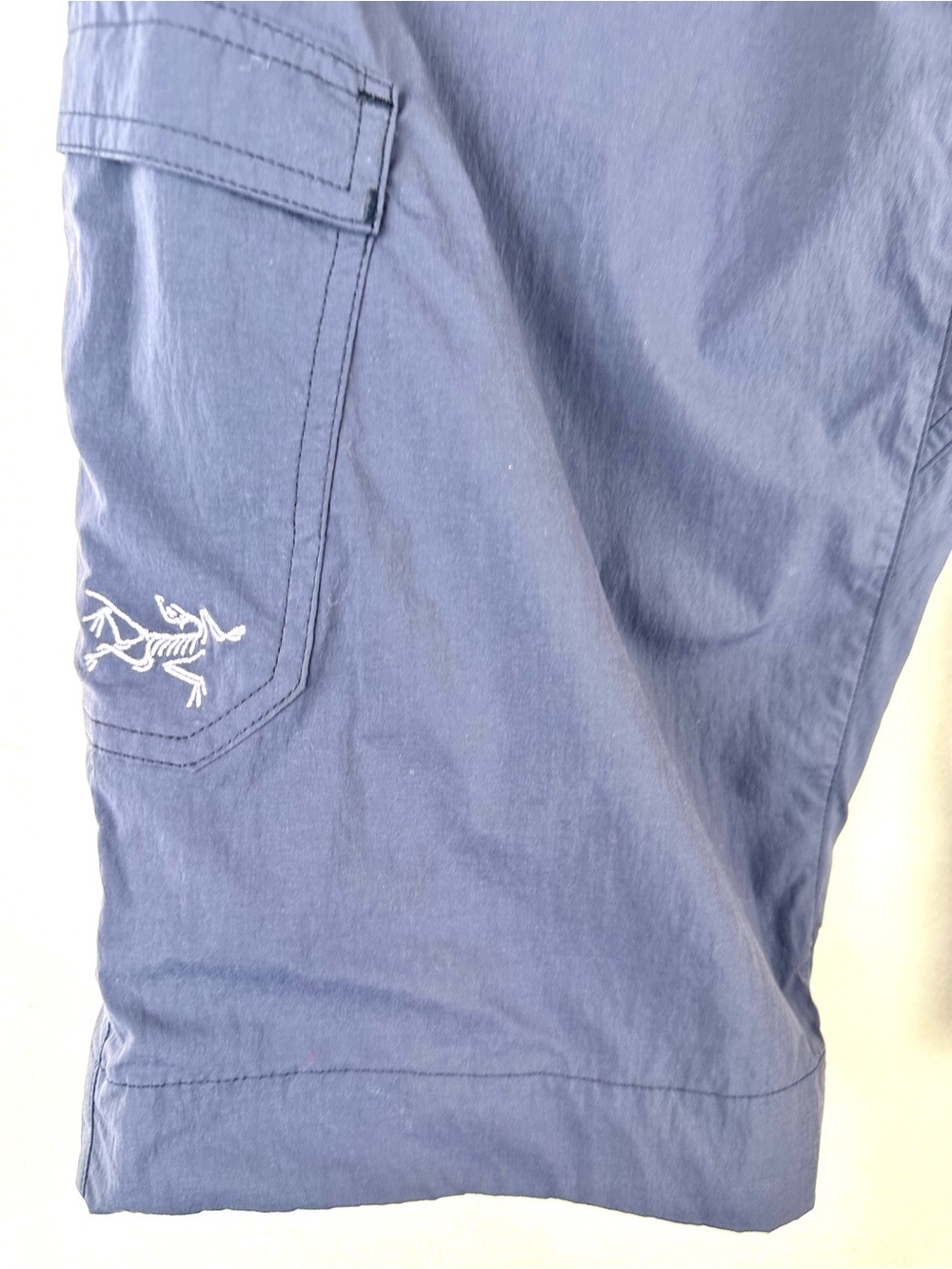Arc'teryx Hiking Bermuda Cargo Shorts Capris Outdoors Gorpcore - Picture 2 of 8